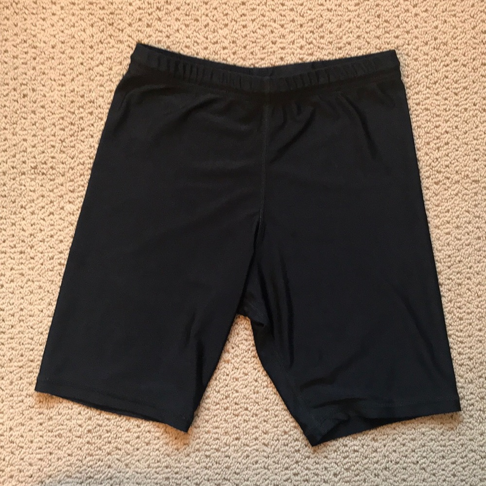 High waisted compression shorts - black